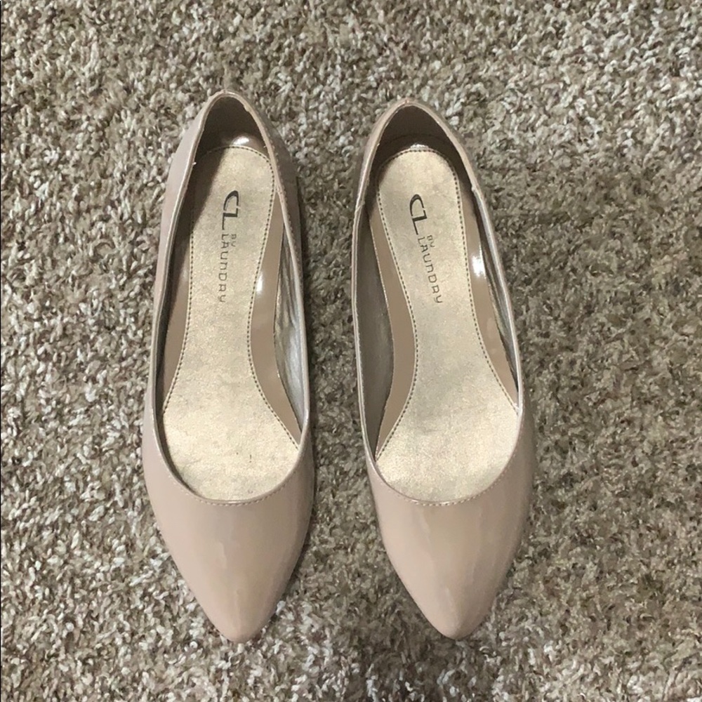 Nude flats